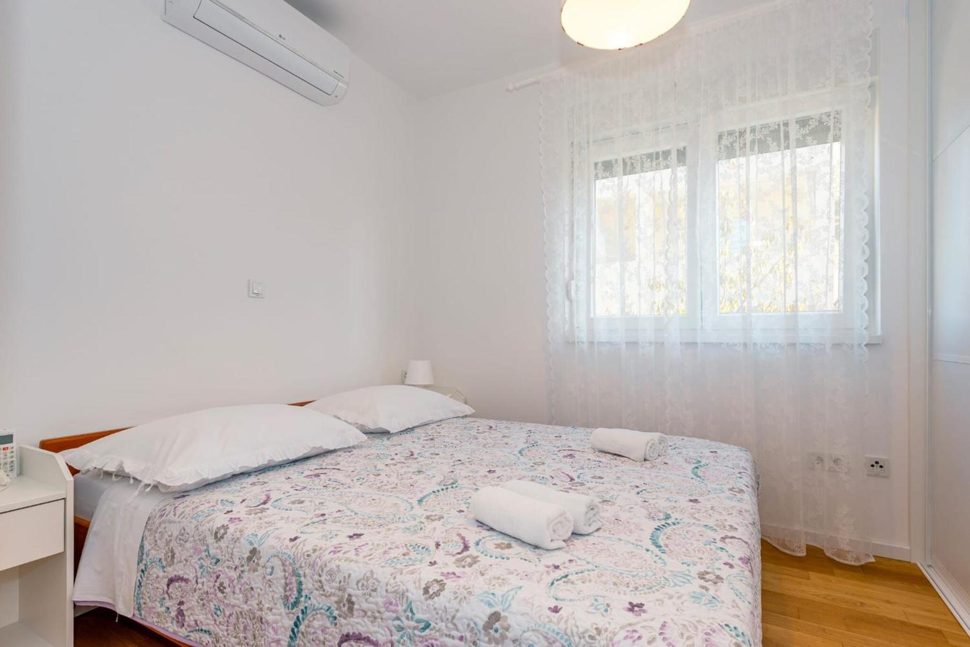 Apartment Apartman Mia Brodarica  Ngoại thất bức ảnh